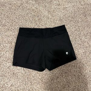 BORN PRIMITIVE maternity shorts